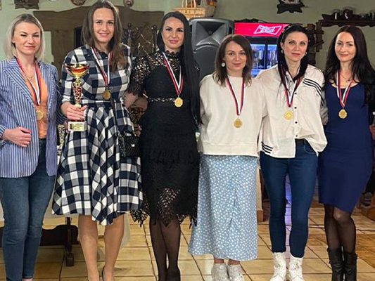 Спатаковские волейболистки выиграли турнир, посвящённый 77-й годовщине Великой Победы