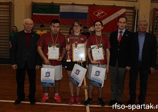 Соревнования по настольному теннису и стритболу в Казани