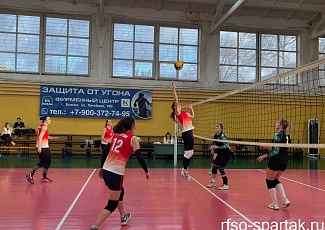 Спартаковские волейболистки продолжают побеждать в Брянске